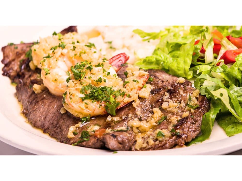 Mar y Tierra — Surf & turf — churrasco steak with garlic shrimp